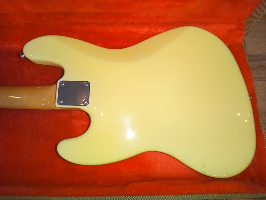 Fender 1960 STackknob Reissue olympic white-004.JPG
